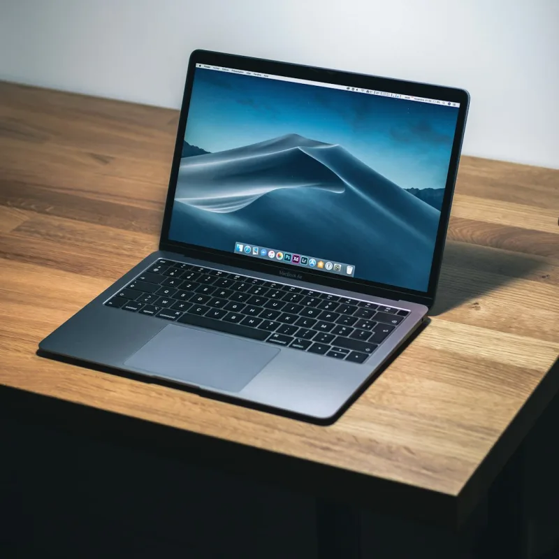 16" Laptop – Core i7, 16GB, 1TB SSD, 2.5K Display