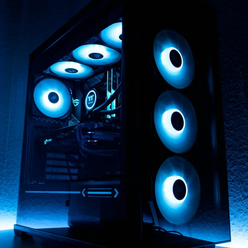 صندوق كمبيوتر ATX متوسط، زجاج مقسّى، 4 مراوح ARGB