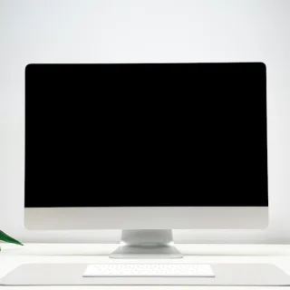 الشاشات